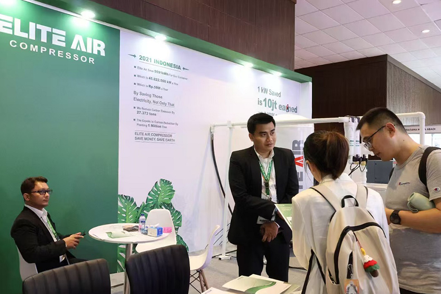Jiangsu Luoming foreign trade business manager visited Manufacturing Indonesia Exhibition